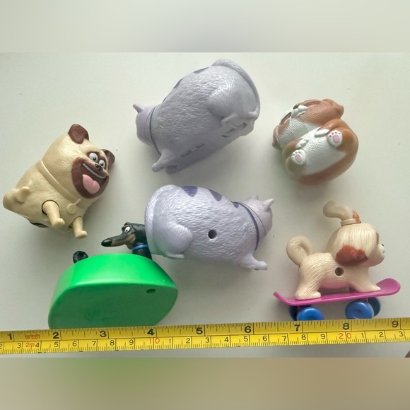 McDonald's Happy Meal toys from The Secret Life of Pets 2 movie. - Picture 3 of 4